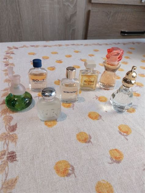 miniaturki perfum.